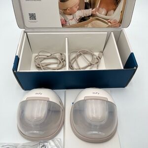 Eufy Beige Wearable Breast Pump E20 GENTLY USED